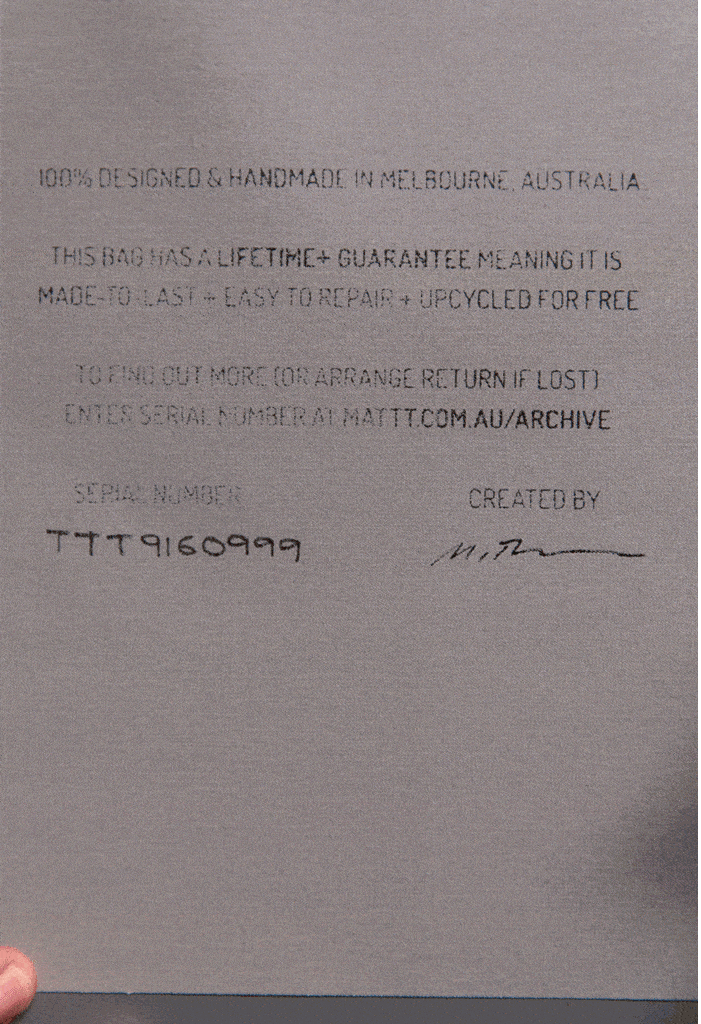 A gif that displays how Matt Thomson’s bags are completed by a signature from the maker himself.