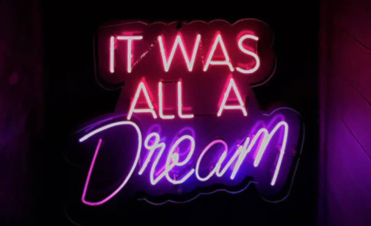 The female entrepreneur dreamt of an all neon sign.