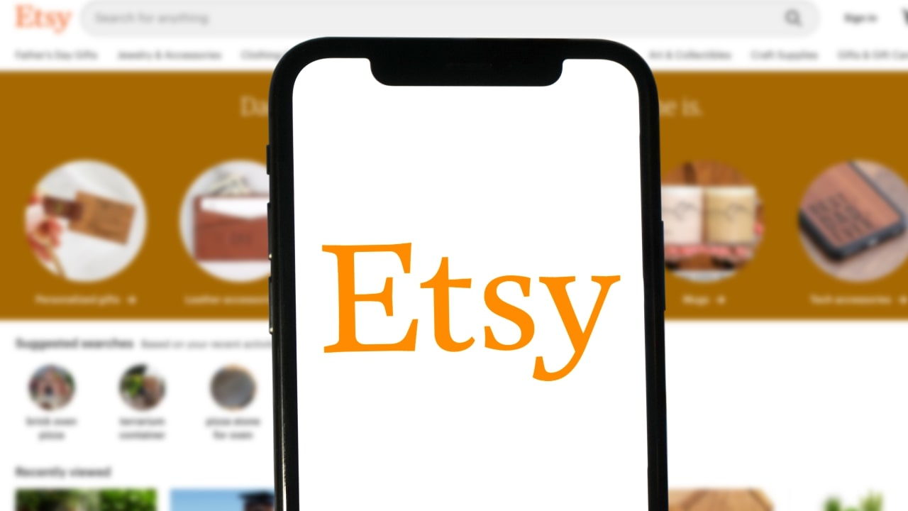 how-to-make-money-on-etsy:-complete-guide-(2023)