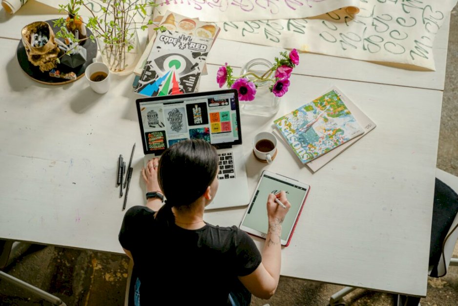 stand-out-with-your-ecommerce-personalization