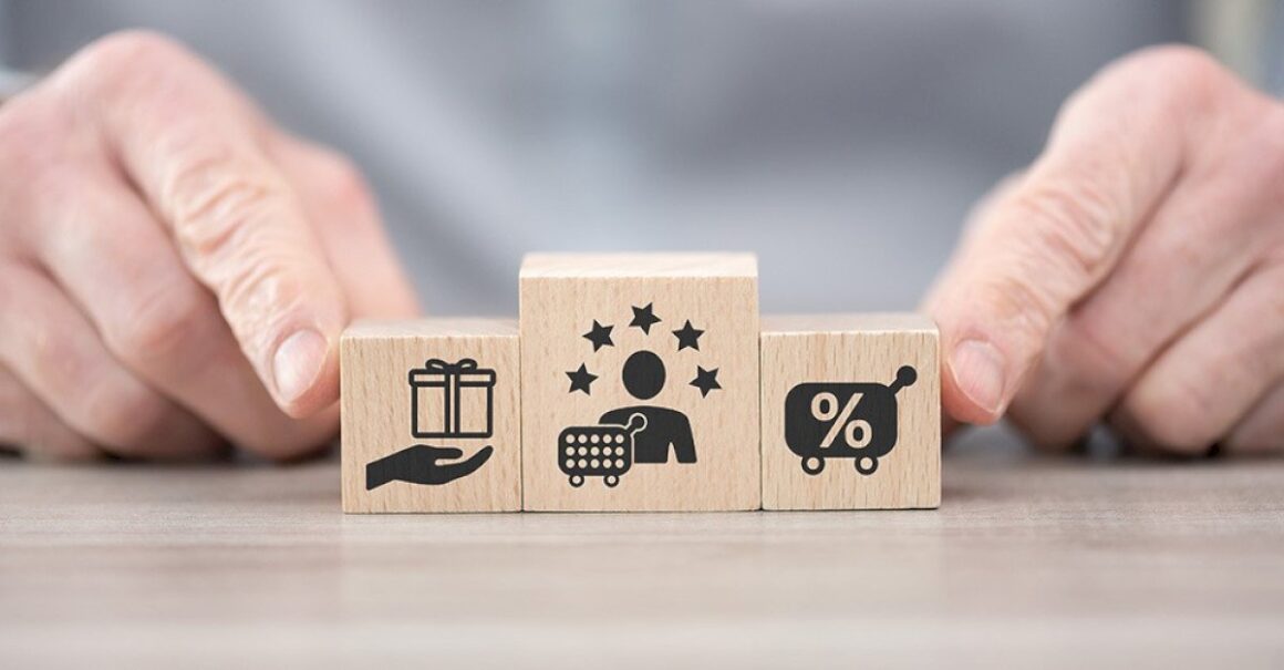 hybrid-loyalty-programs:-what-they-are-and-how-to-implement-your-own