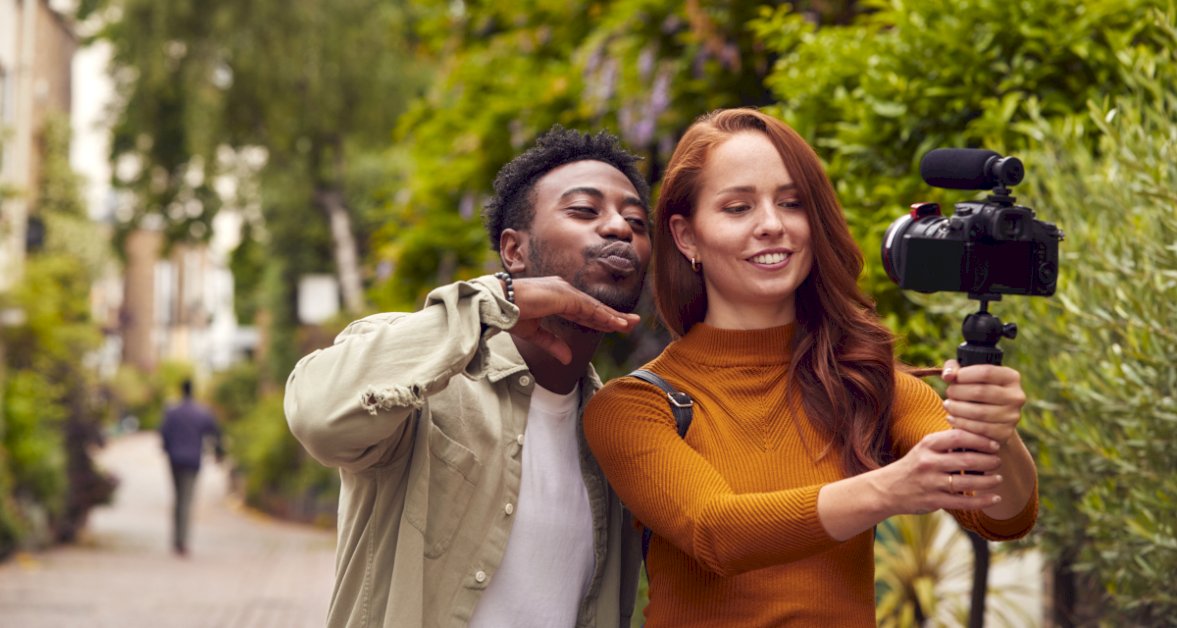 how-do-instagram-collaborations-work?-a-breakdown-of-ig’s-partnership-feature