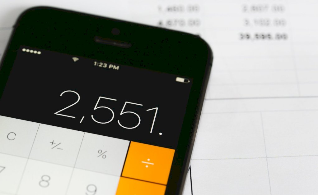 amazon-fba-fees-explained:-a-guide-to-fba-seller-costs-in-2024