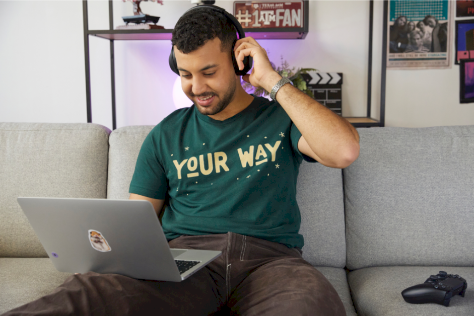 how-to-make-money-playing-video-games:-15-ideas-to-try