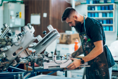 dtf-vs-dtg-printing:-which-printing-method-to-choose-for-your-business