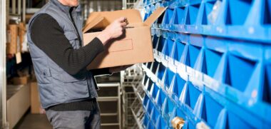 how-does-quantity-on-hand-work?-definition-and-importance-in-ecommerce 