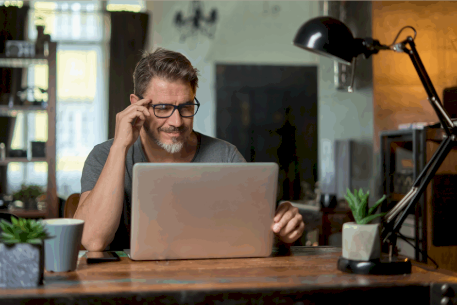 big-cartel-vs-shopify:-a-detailed-comparison-(2025)