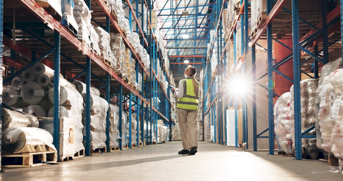 what-is-a-wall-to-wall-inventory-count?-definition,-benefits,-and-better-alternatives