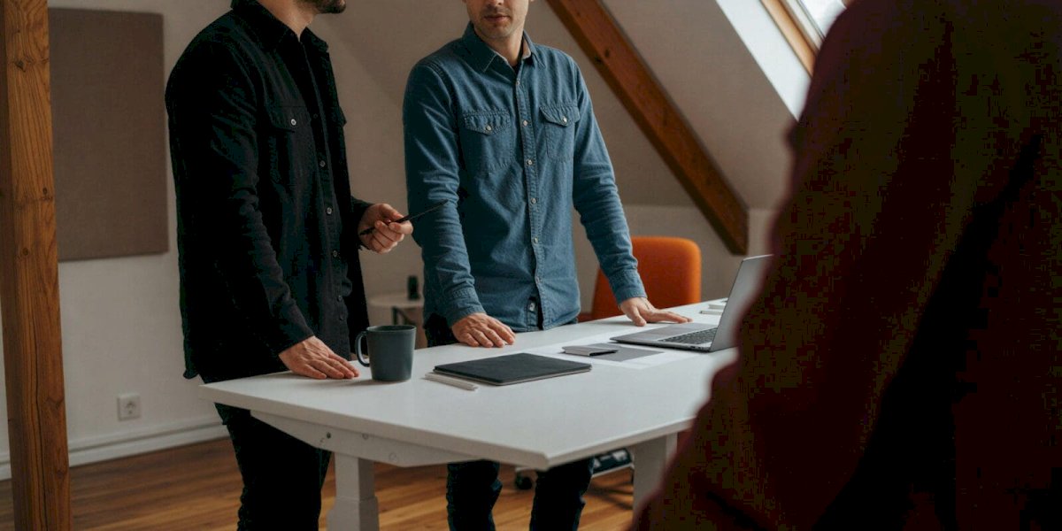 how-to-track-brand-mentions-in-2026:-top-tools-&-strategies