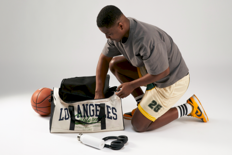 why-community-based-sports-apparel-is-the-top-pod-niche-of-2026