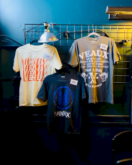 how-smlxl’s-10-person-team powers-fulfillment-for-200+-brands-using shipbob’s-powered by [case-study]